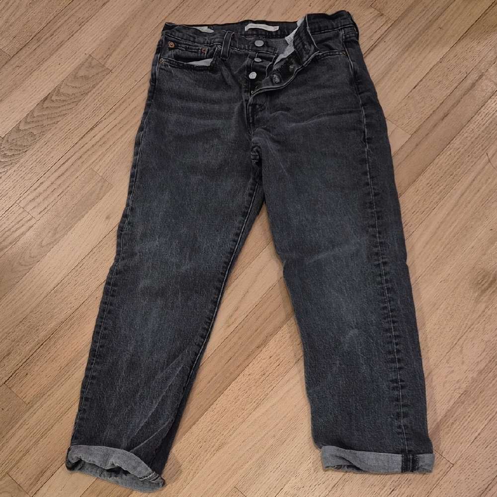 Levi's Black Washed Ankle Jeans